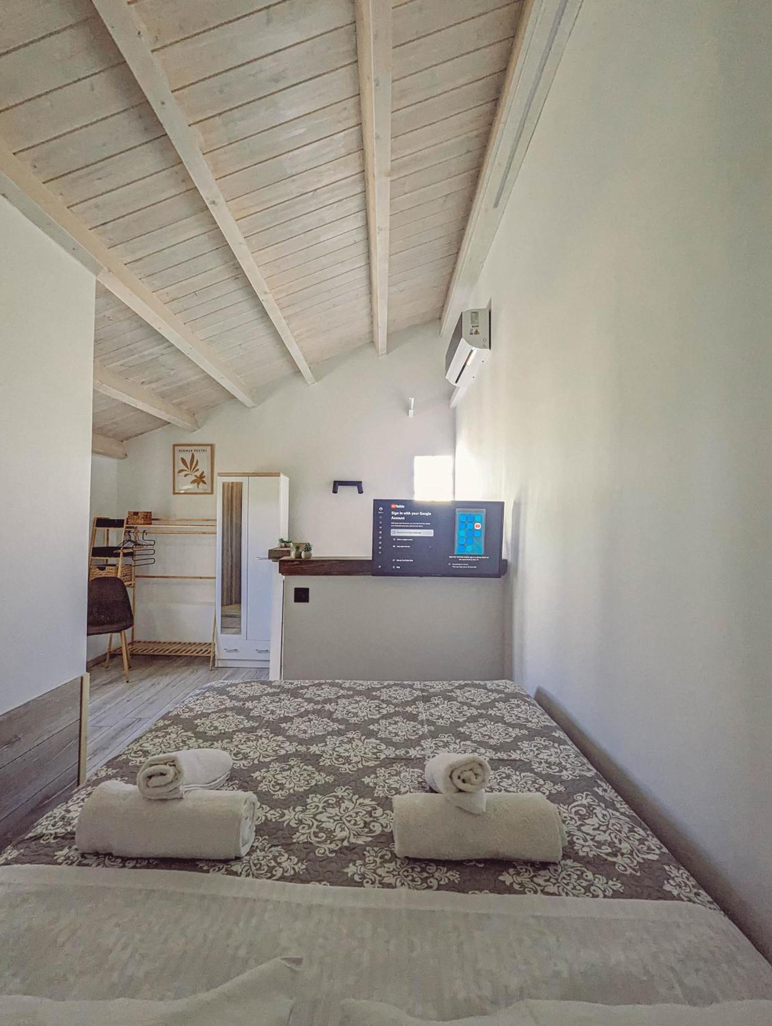 Ionian Pearl Apartments And Suites Corfu  Exterior foto