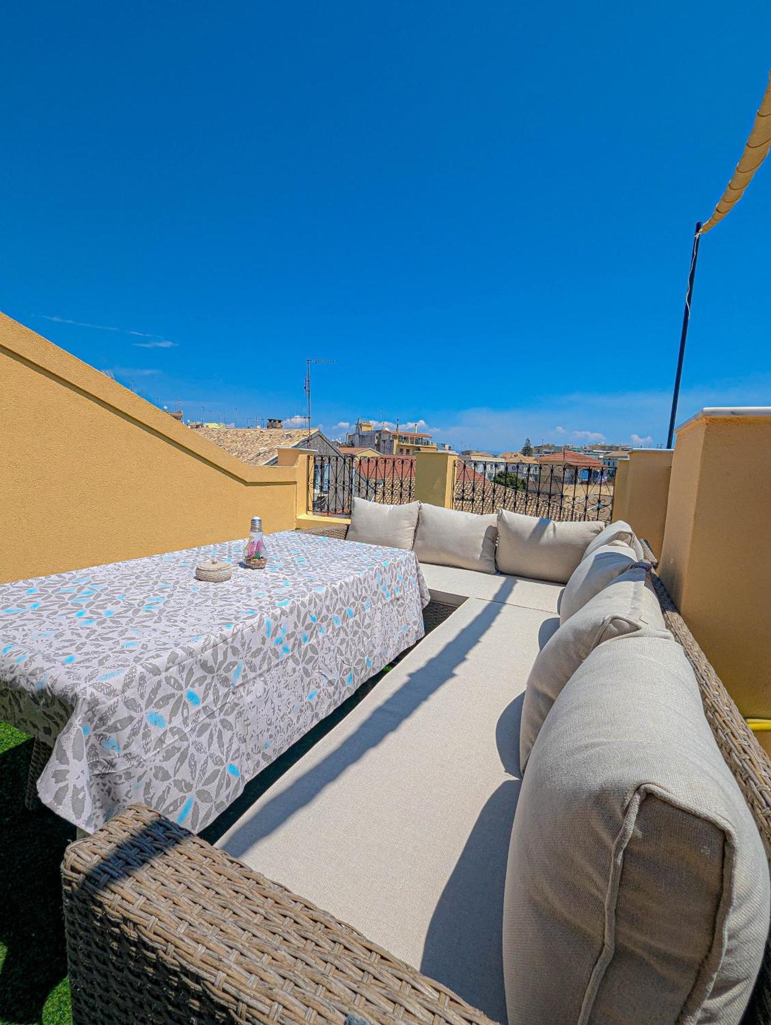 Ionian Pearl Apartments And Suites Corfu  Exterior foto